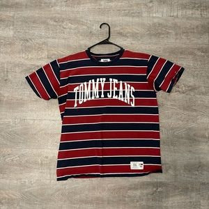 Vintage-Style Men’s Tommy Jeans T-Shirt